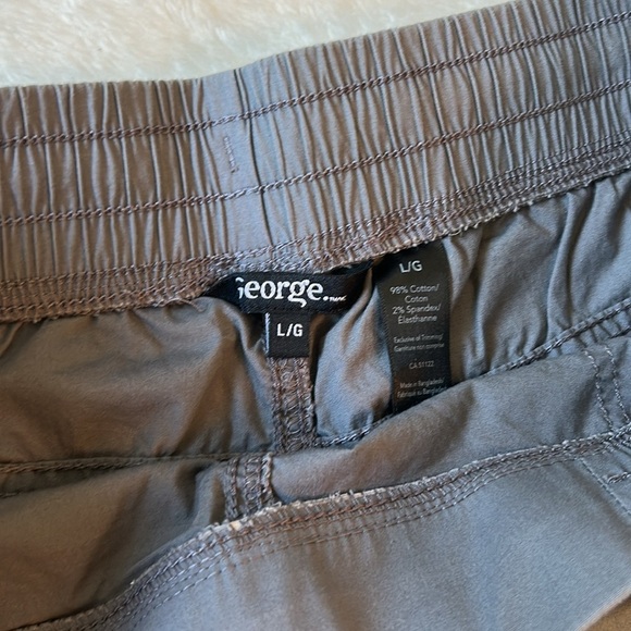 George Women's Grey Cargo Shorts - Picture 2 of 3